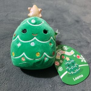 Leama Christmas Tree 3.5" squishmallows plush ornament NWT 2023 gold star